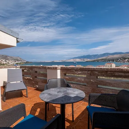 Vujeva Apartman Pag Town