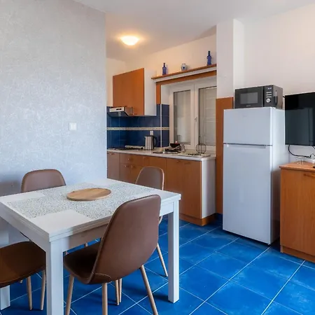 Vujeva Apartman Pag Town